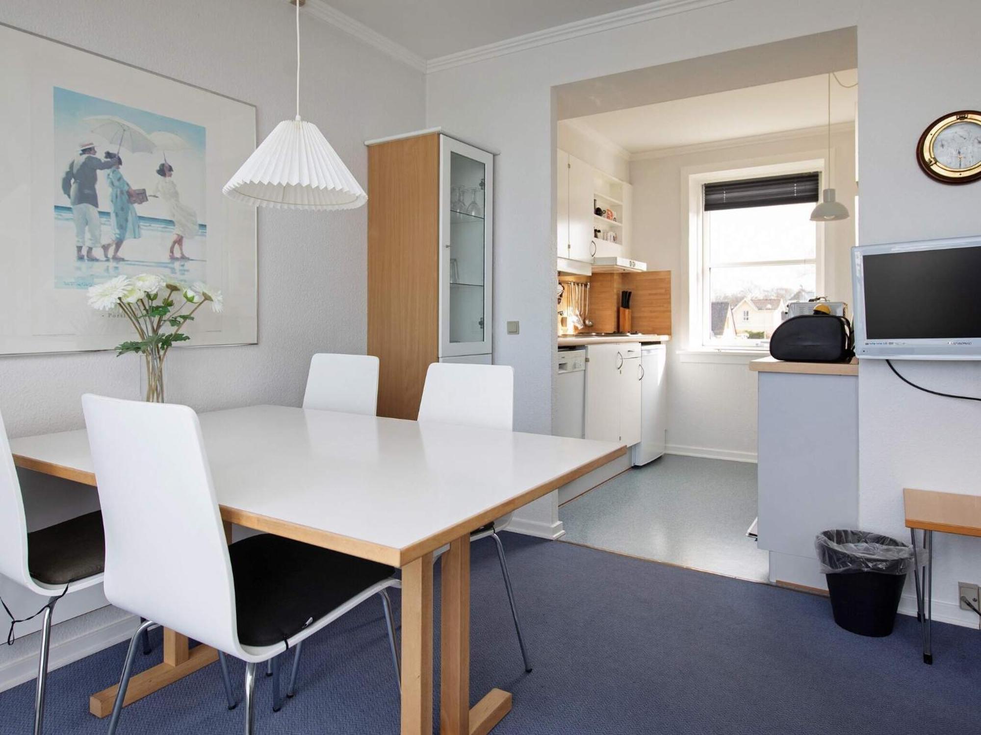 4 Person Holiday Home On A Holiday Park In Borre エクステリア 写真