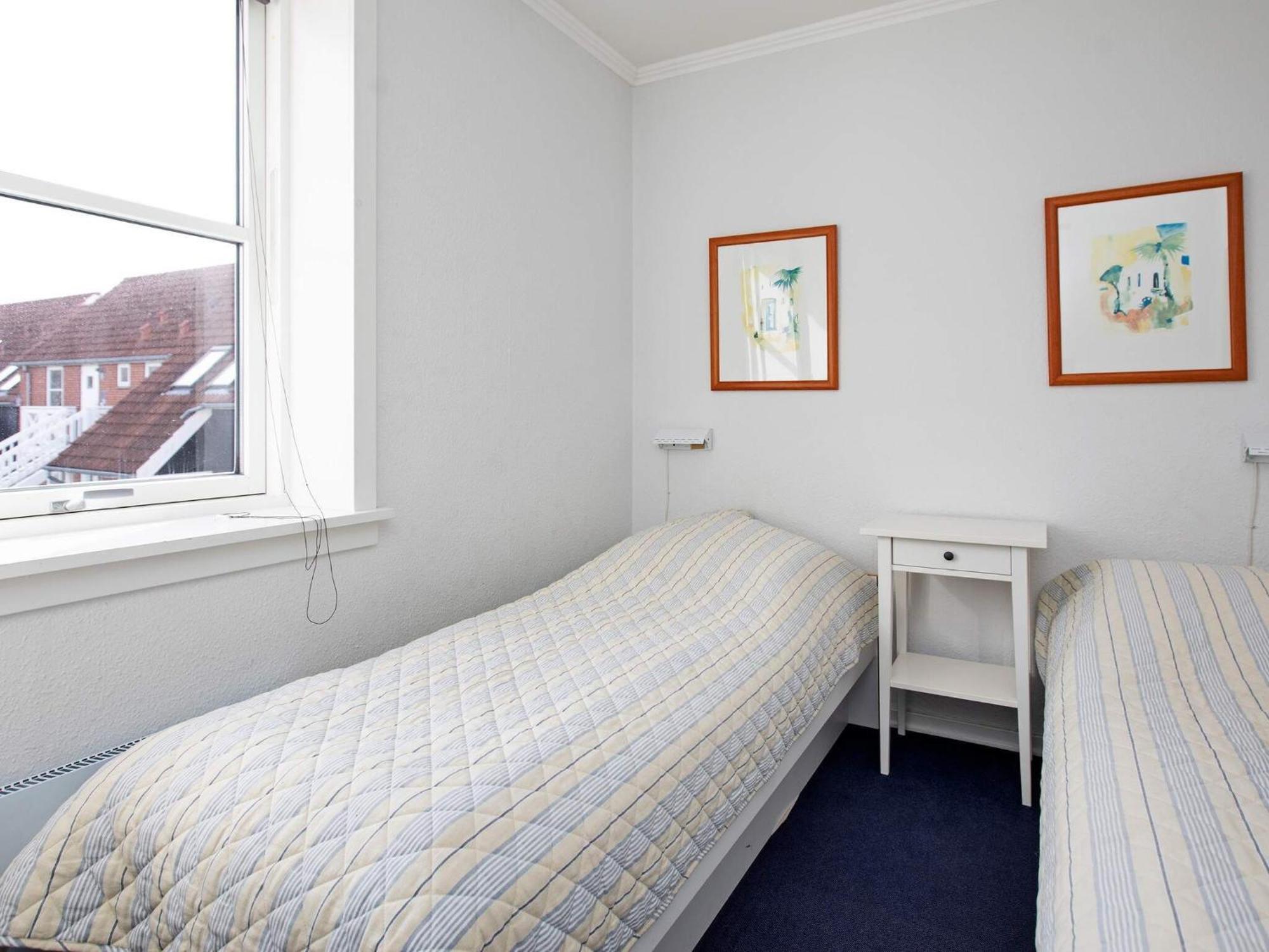 4 Person Holiday Home On A Holiday Park In Borre エクステリア 写真