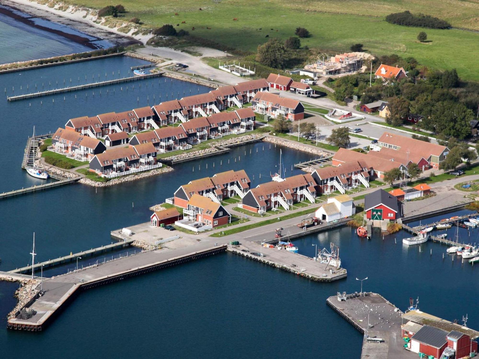 4 Person Holiday Home On A Holiday Park In Borre エクステリア 写真